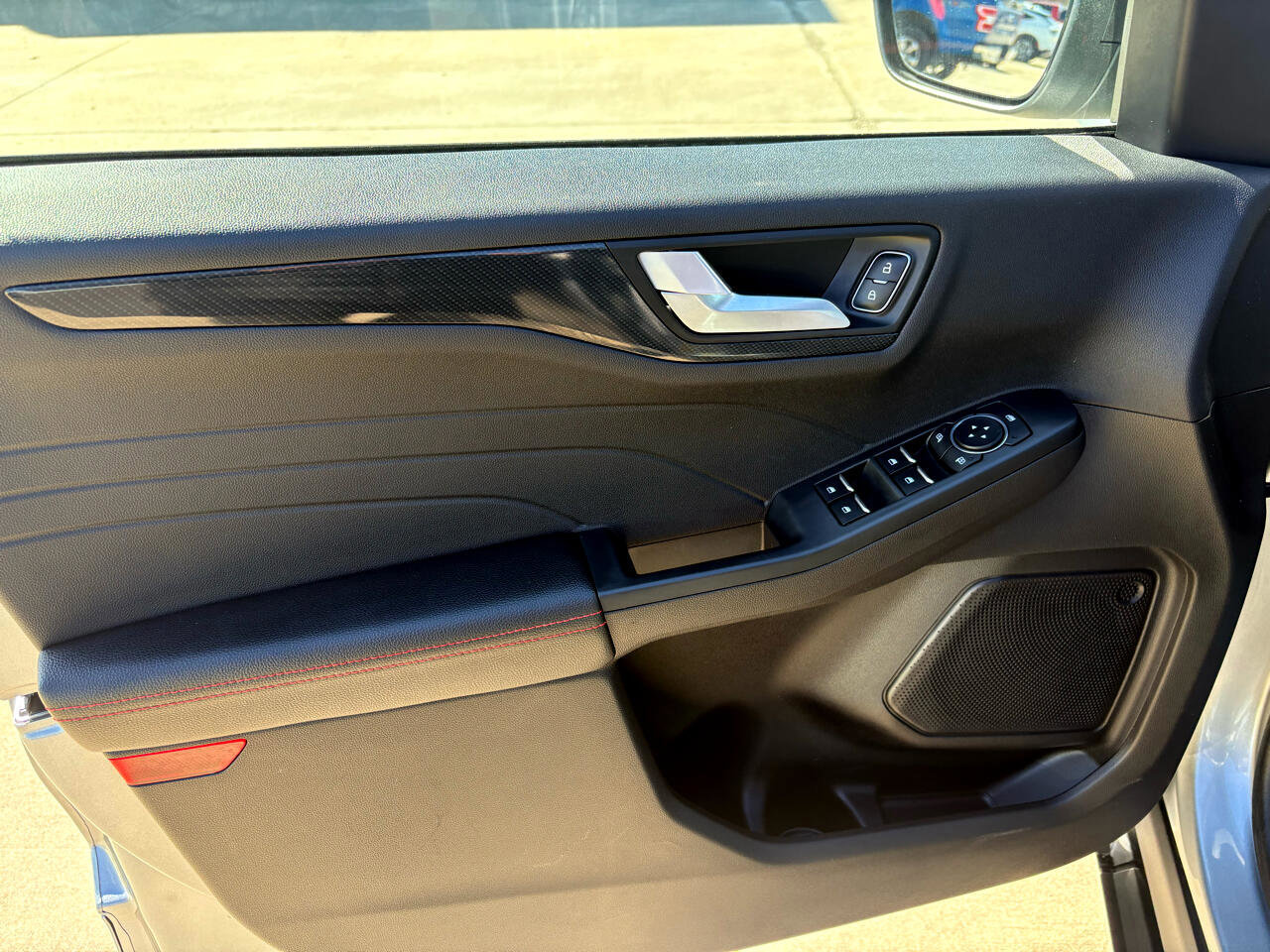 Certified 2024 Ford Escape ST-Line image 10