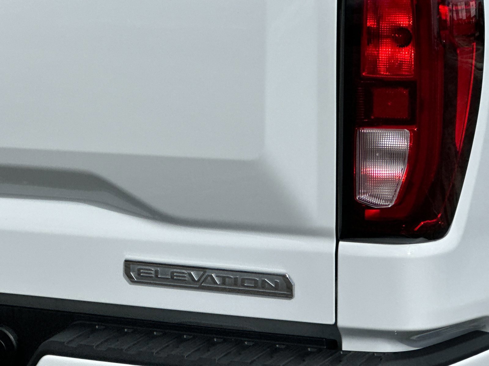 Used 2024 GMC Sierra 1500 Elevation image 25