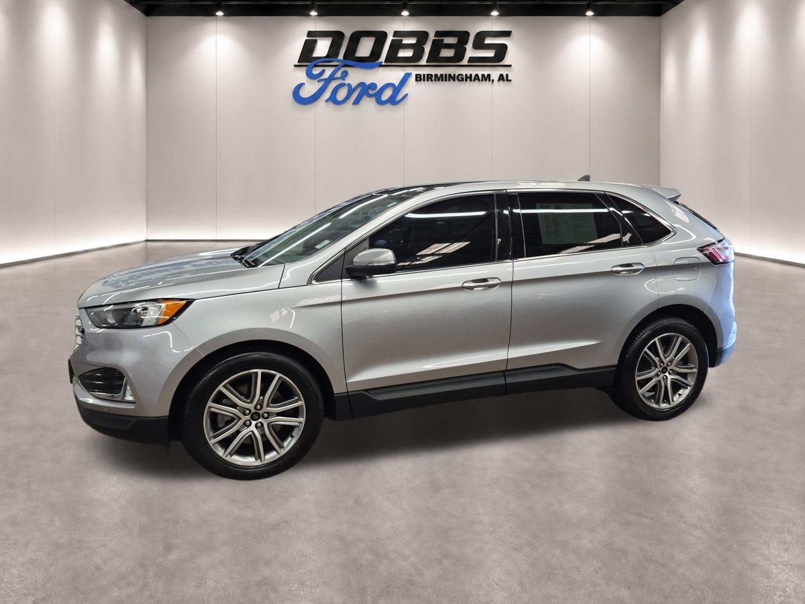 Certified 2024 Ford Edge Titanium AWD/4WD image 2