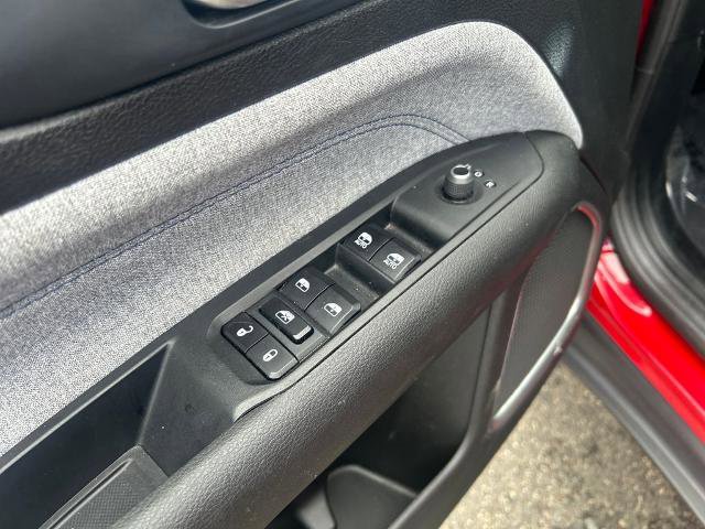 Used 2024 Jeep Compass Latitude image 19