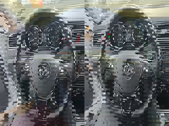 Used 2017 Volkswagen Jetta SEL image 14