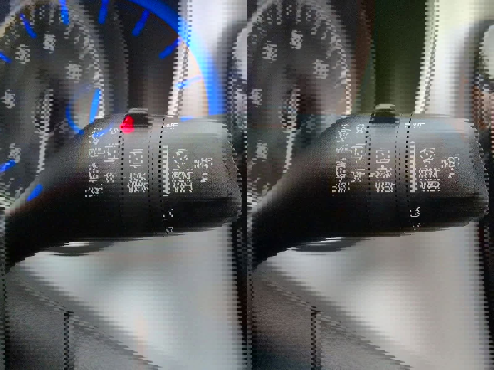 Used 2020 Chrysler Pacifica Touring-L Plus w/ Advanced Safetytec Group image 26