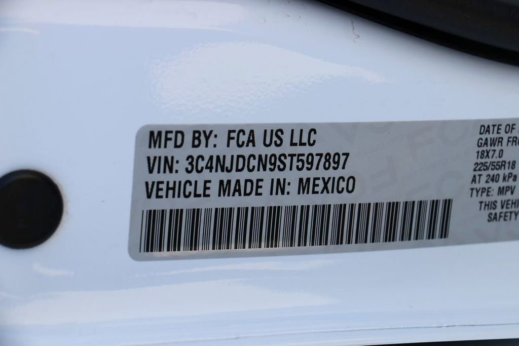 Used 2025 Jeep Compass Limited AWD/4WD image 34