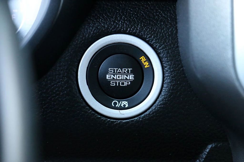 Used 2023 RAM 1500 Big Horn AWD/4WD image 16