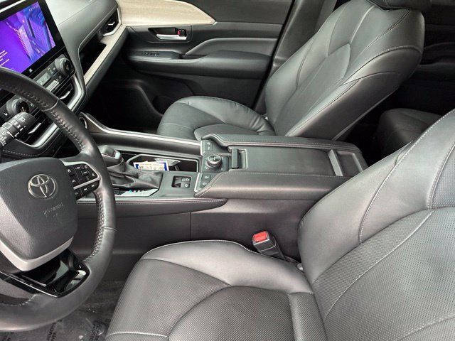Used 2024 Toyota Grand Highlander AWD image 78