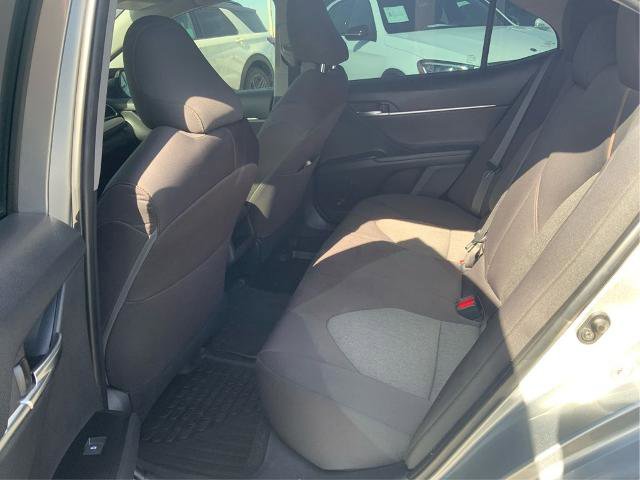 Used 2019 Toyota Camry LE image 10
