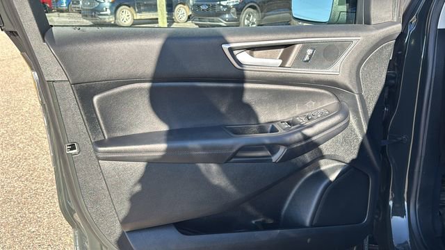 Certified 2023 Ford Edge SEL w/ Convenience Package image 11