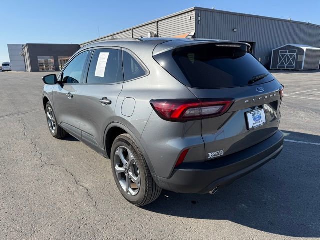 Certified 2025 Ford Escape ST-Line AWD/4WD image 3