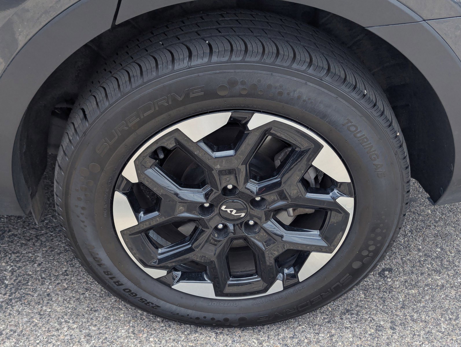 Used 2024 Kia Sorento S AWD/4WD image 7