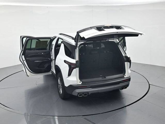 Used 2025 Chevrolet Traverse LT FWD image 51