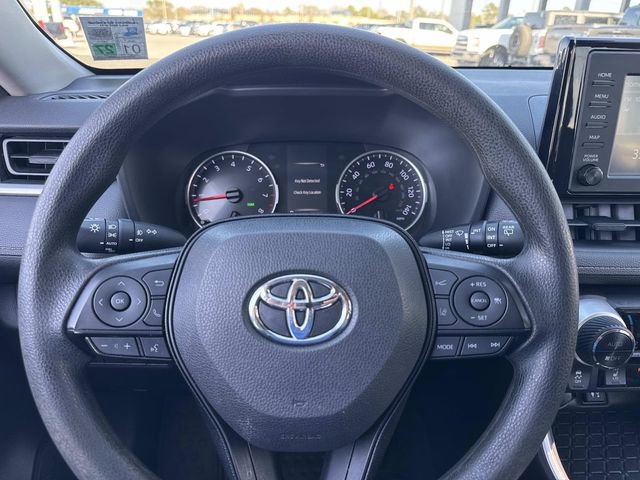 Used 2019 Toyota RAV4 XLE w/ Convenience Package FWD image 27
