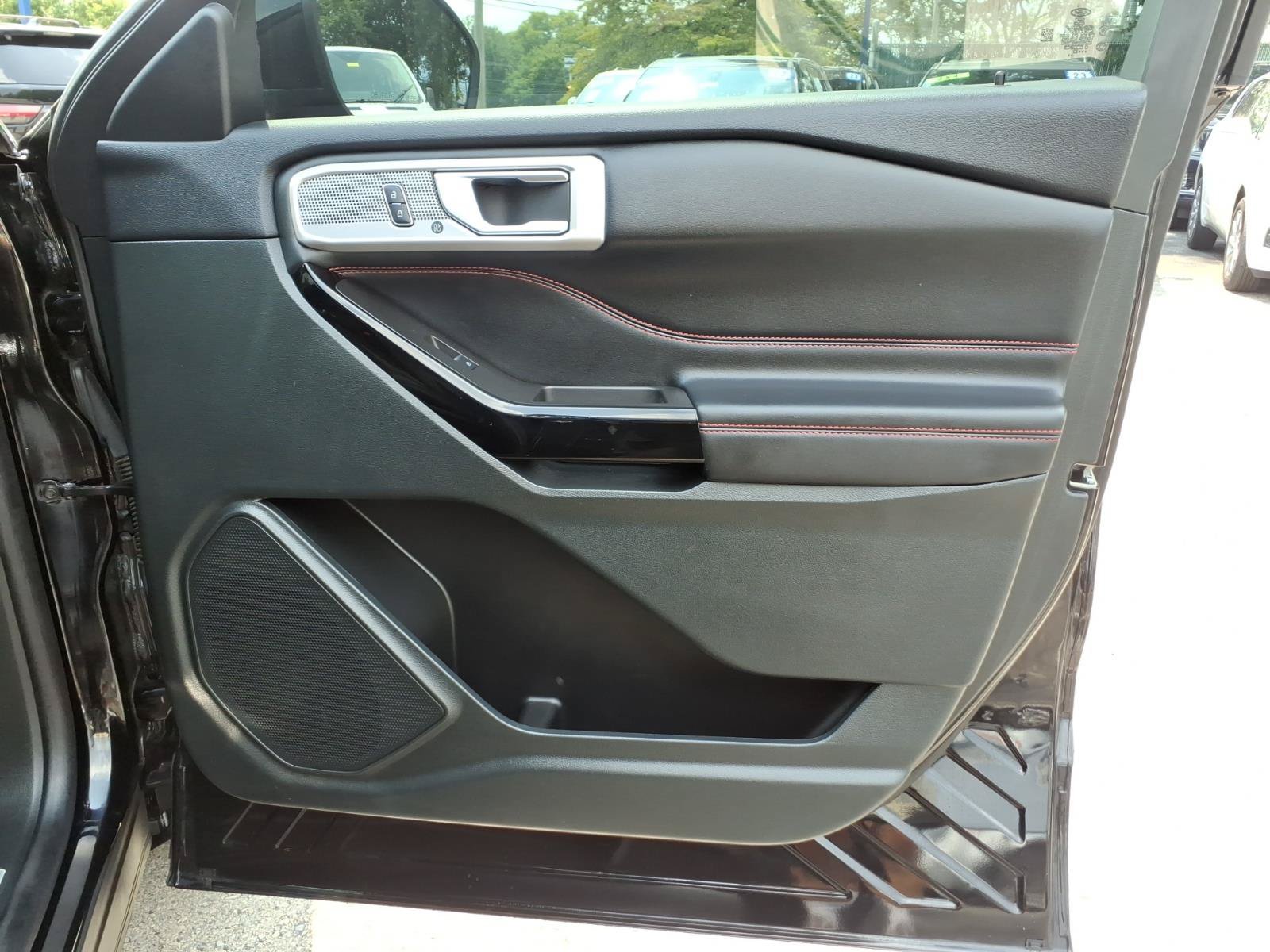 Certified 2023 Ford Explorer ST-Line w/ Class IV Trailer Tow Package AWD/4WD image 31