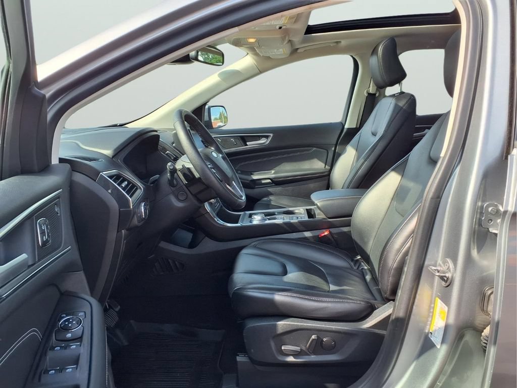 Certified 2022 Ford Edge Titanium w/ Equipment Group 301A AWD/4WD image 15