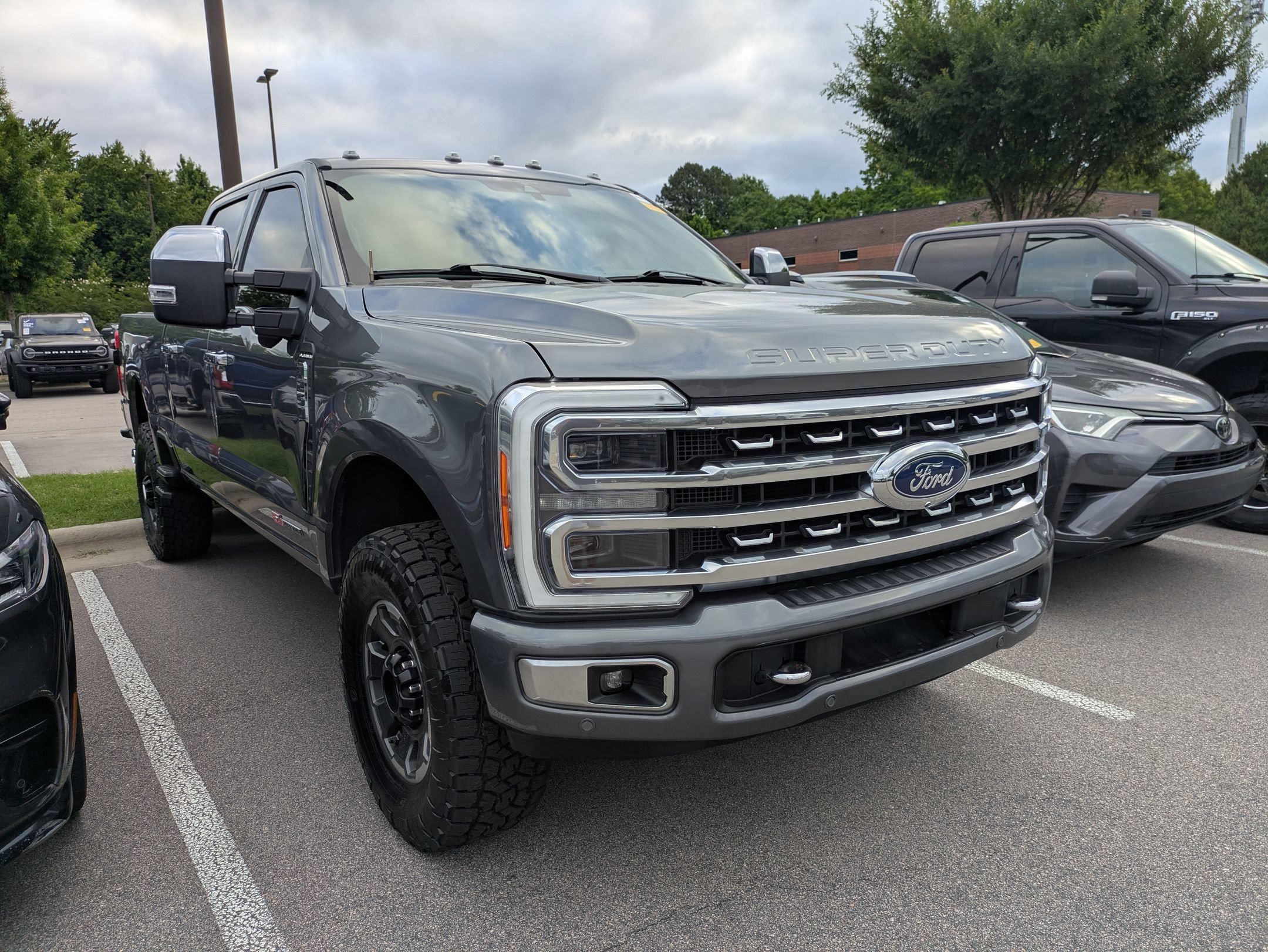 Certified 2023 Ford F250 Platinum w/ Tremor Off-Road Package