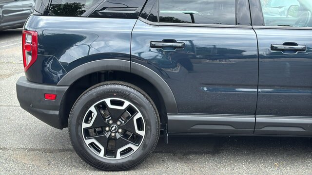 Certified 2023 Ford Bronco Sport Outer Banks w/ Tech Package AWD/4WD image 6