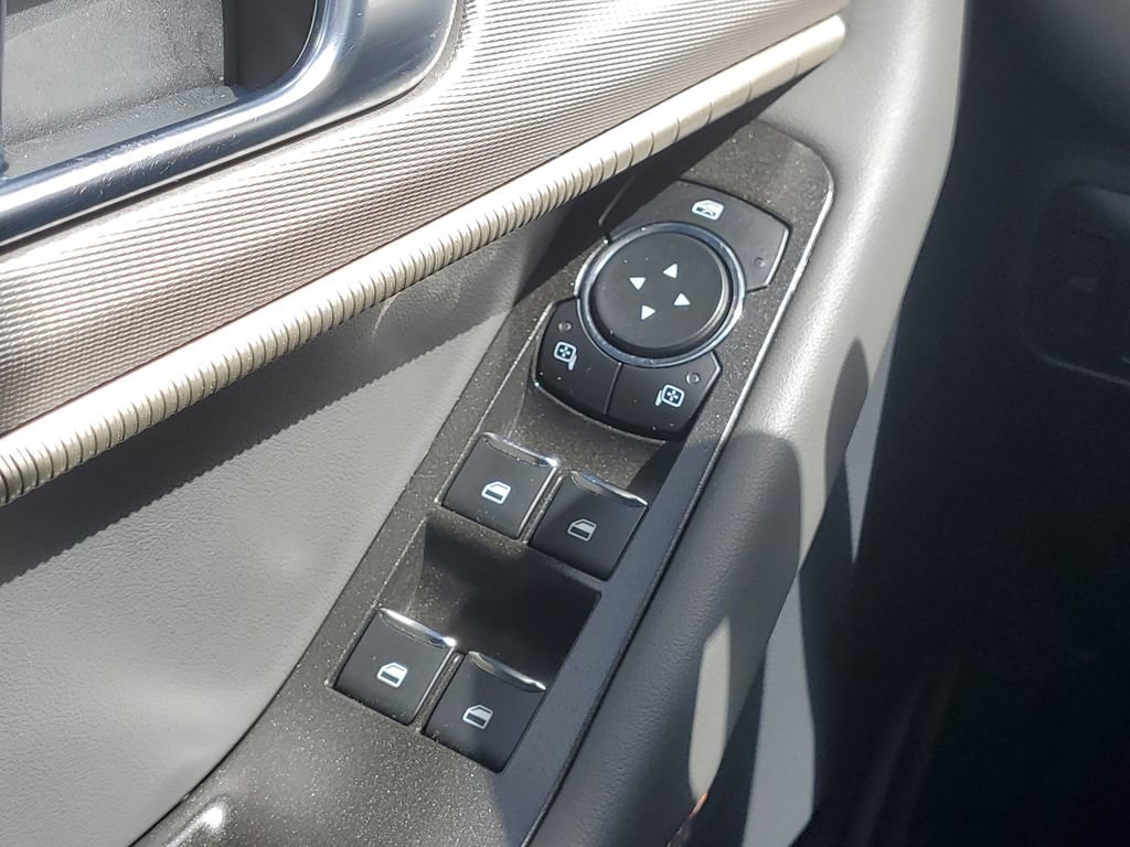 Certified 2025 Ford Explorer Active AWD/4WD image 22