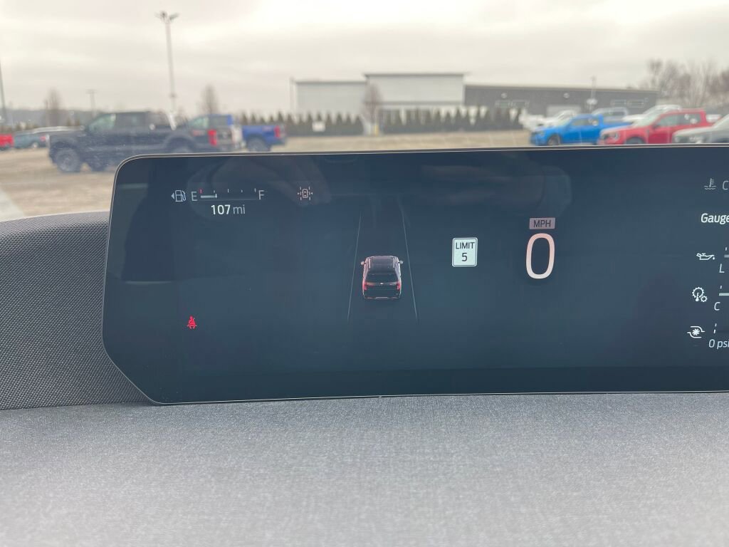 Certified 2025 Ford Expedition Active image 21