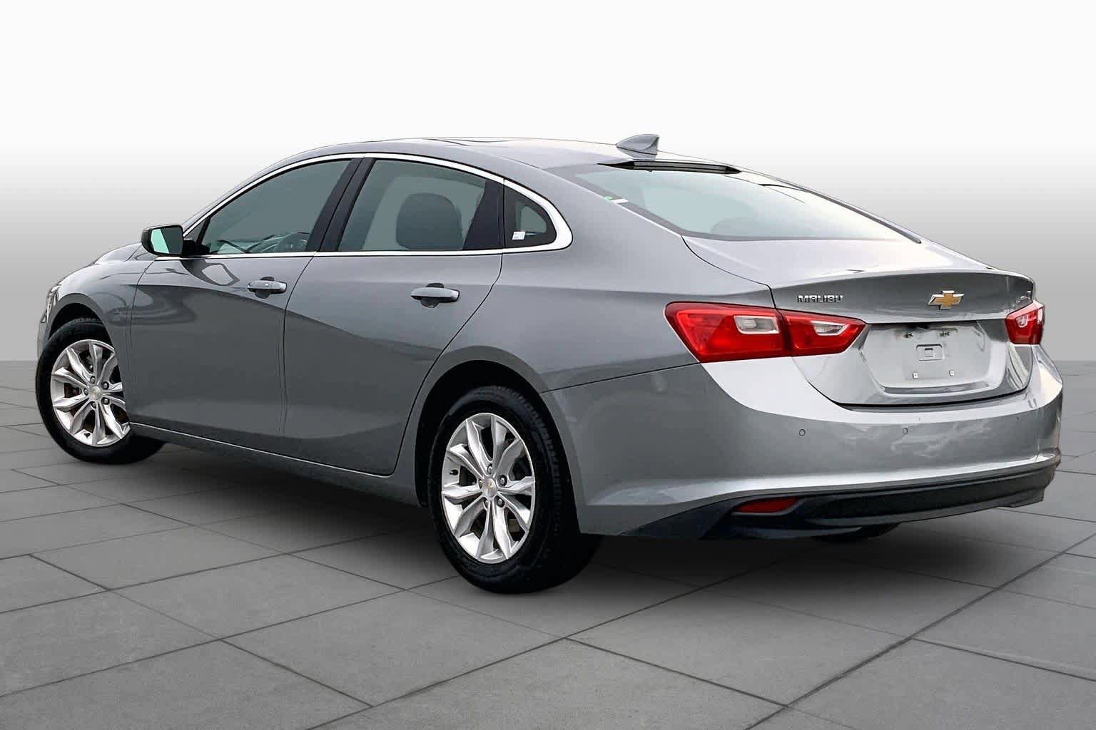 Used 2024 Chevrolet Malibu LT FWD image 12