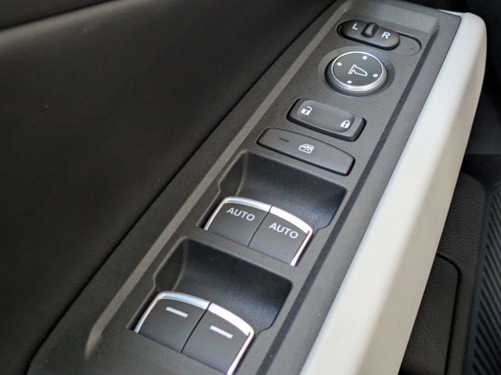Used 2024 Honda Accord EX image 25