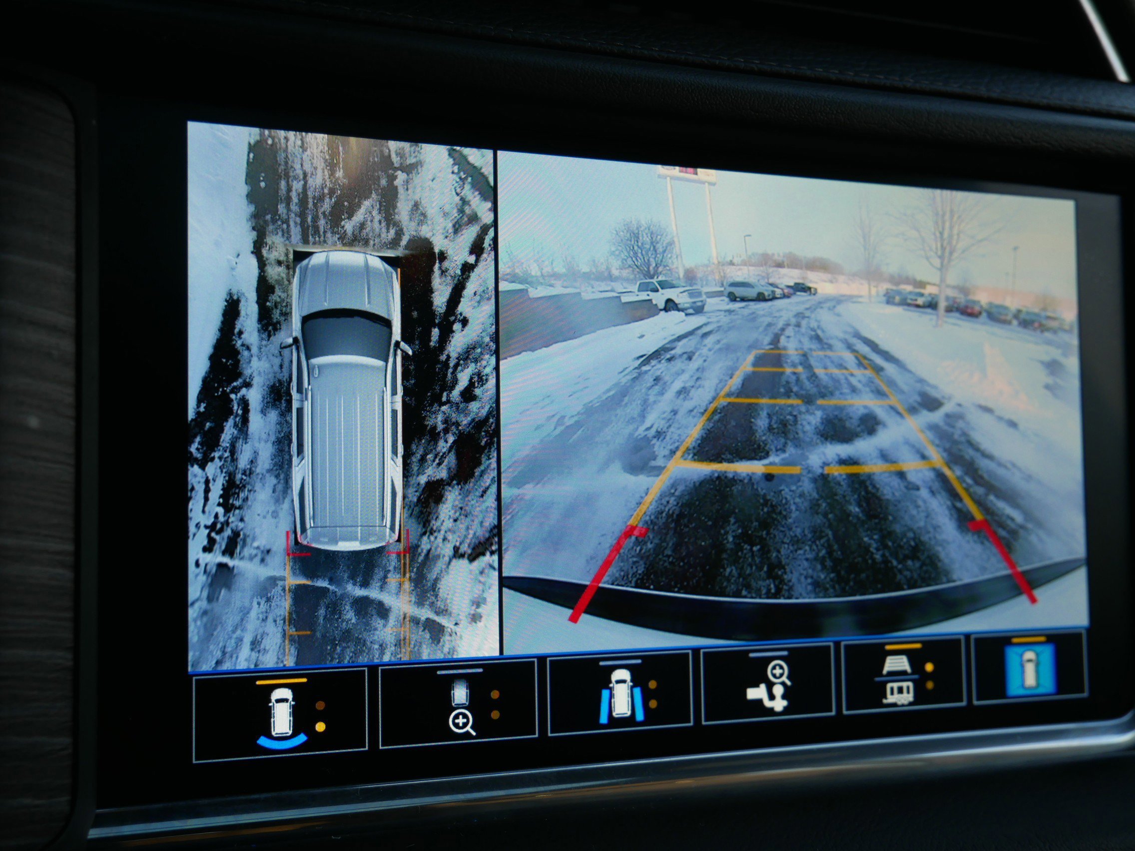 Used 2021 GMC Yukon Denali image 27