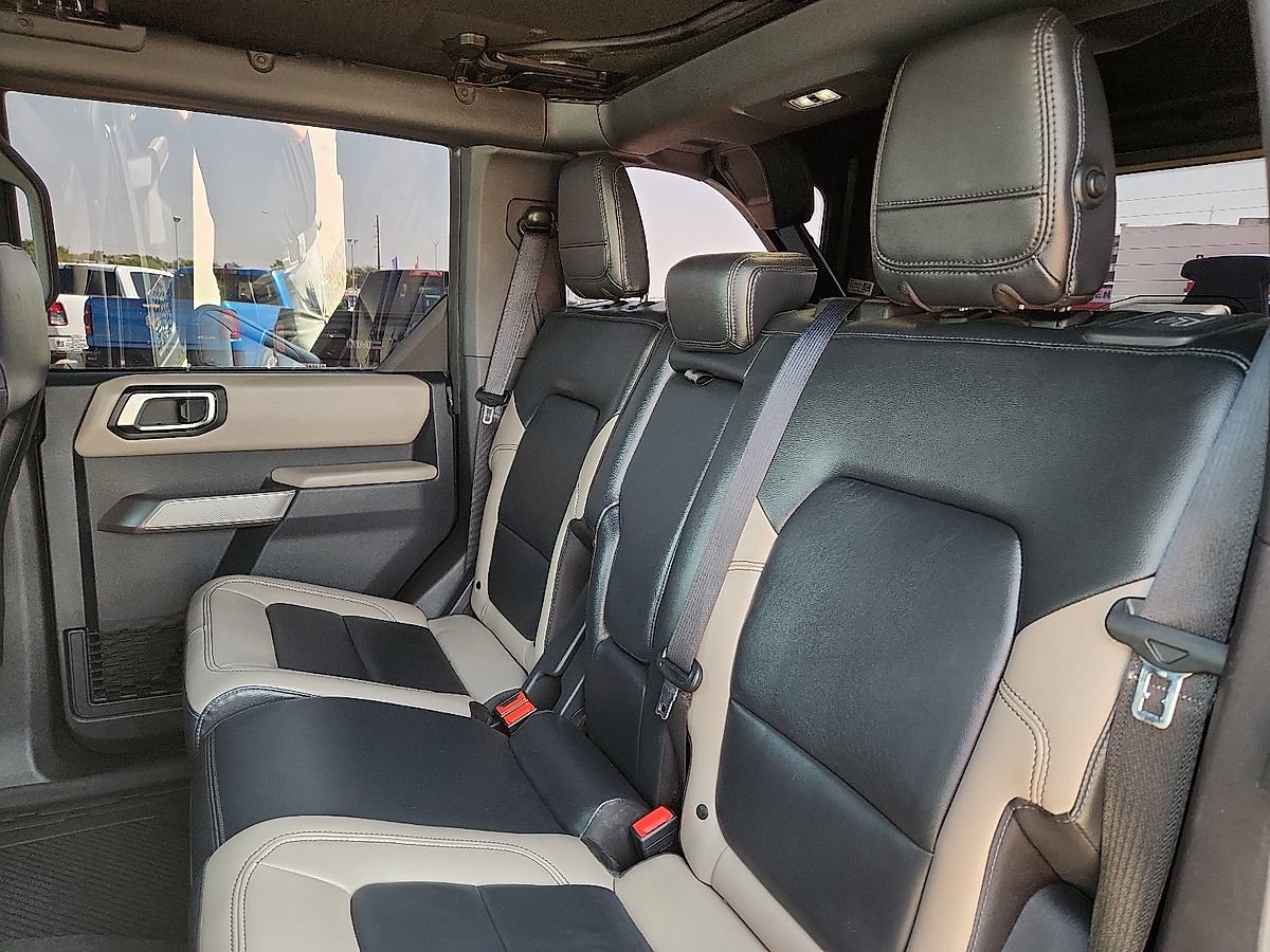 Certified 2023 Ford Bronco Wildtrak AWD/4WD image 6