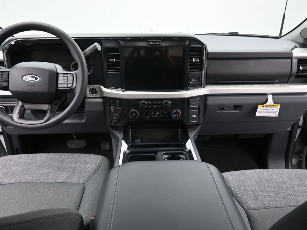 Certified 2025 Ford F250 XLT w/ Black Appearance Package image 16