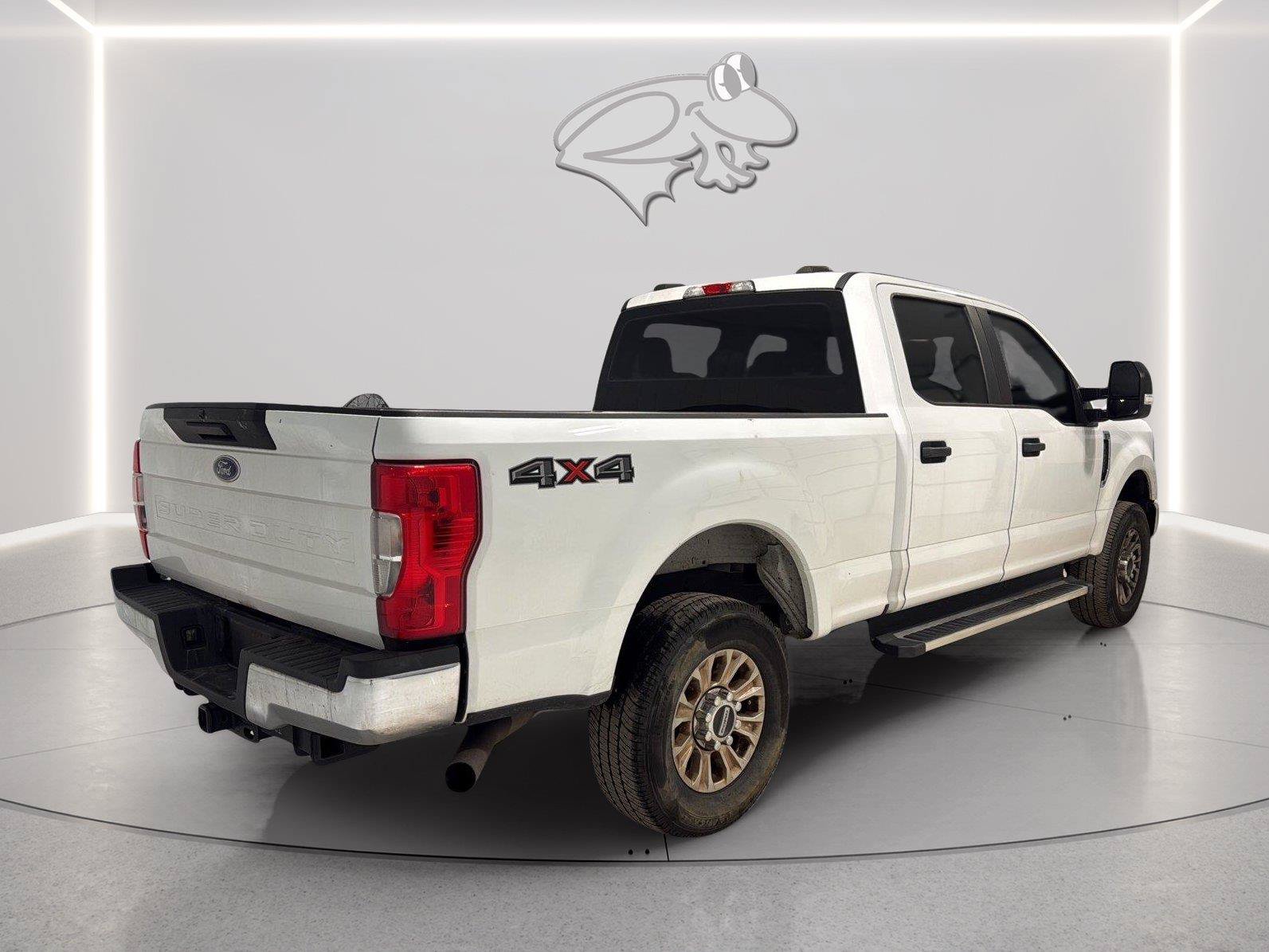Certified 2022 Ford F250 XL w/ STX Appearance Package AWD/4WD image 6