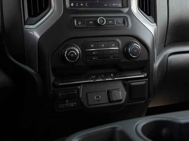 Used 2020 Chevrolet Silverado 1500 Custom w/ Custom Value Package AWD/4WD image 19