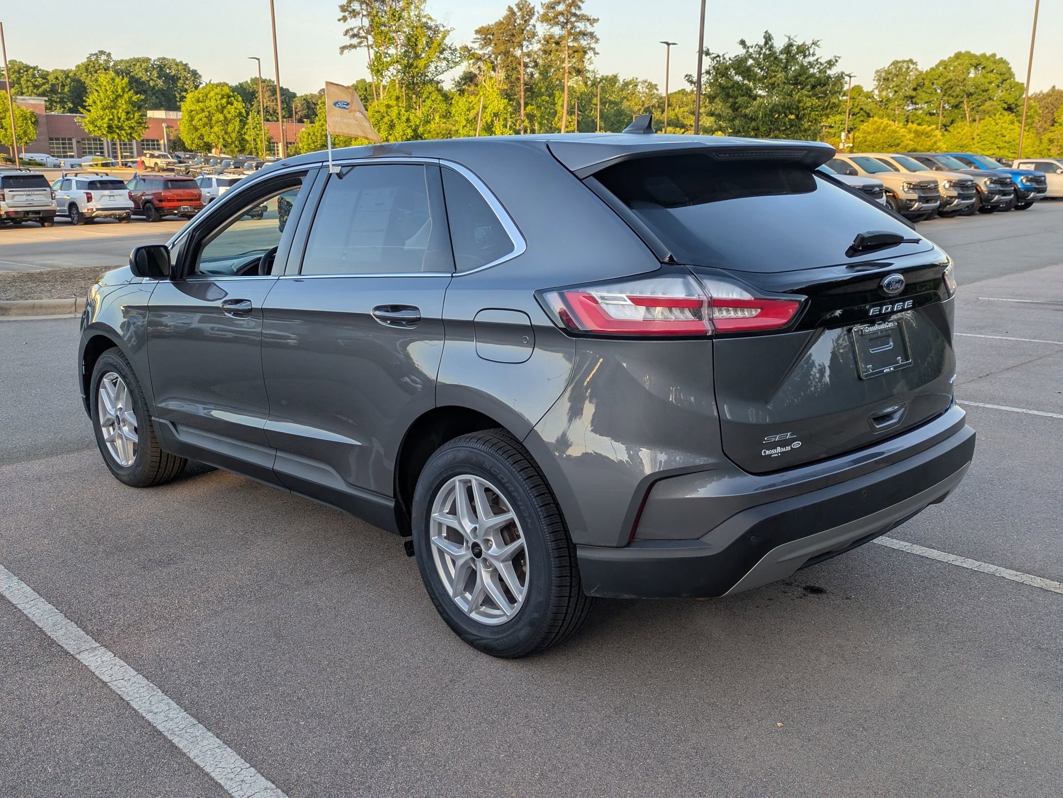 Certified 2024 Ford Edge SEL w/ Convenience Package AWD/4WD image 6