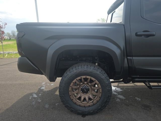 Used 2024 Toyota Tacoma SR5 image 7
