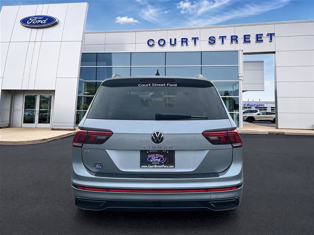 Used 2023 Volkswagen Tiguan SE R-Line FWD image 6