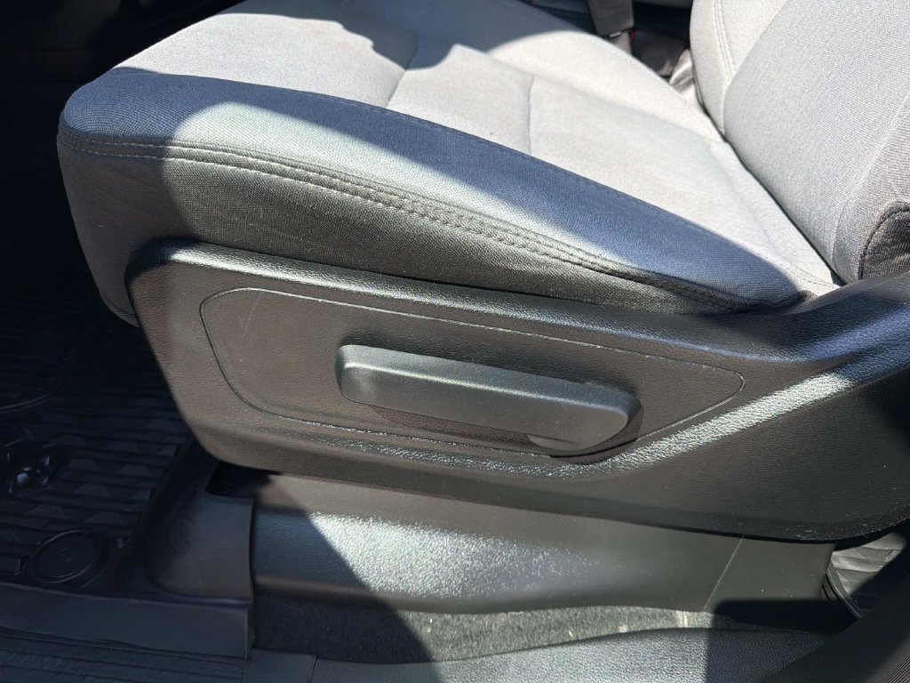Used 2021 RAM 1500 Big Horn AWD/4WD image 17