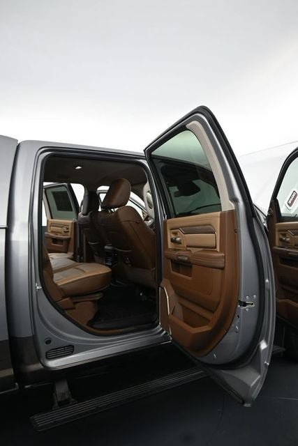 Used 2023 RAM 3500 Limited AWD/4WD image 13