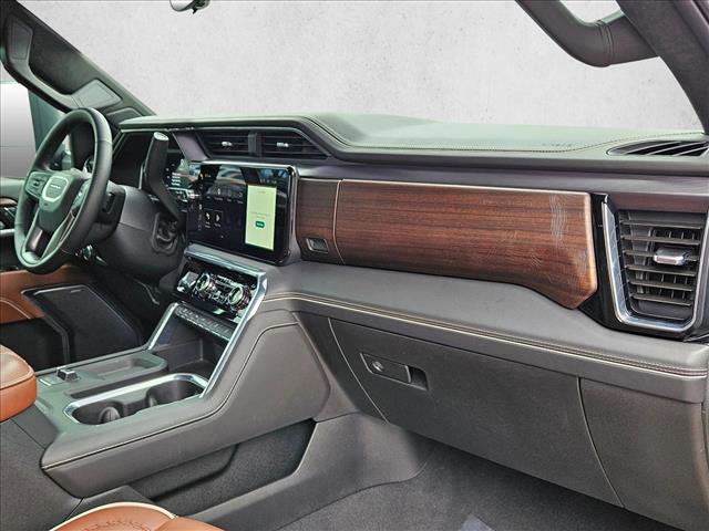 Used 2025 GMC Sierra 2500 Denali Ultimate image 25