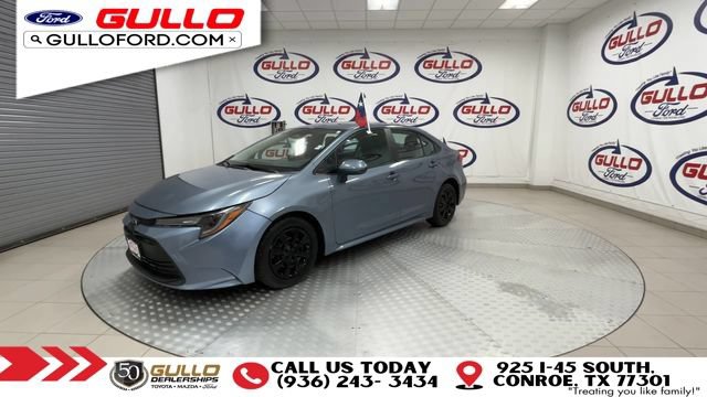 Used 2023 Toyota Corolla LE FWD image 4