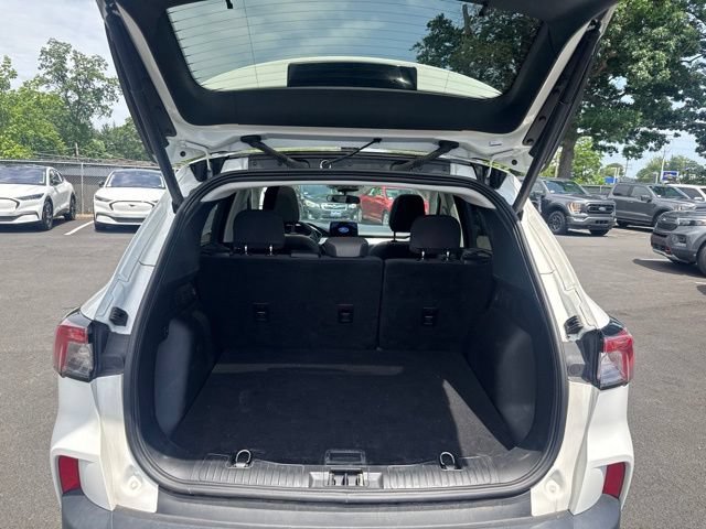 Certified 2022 Ford Escape SE w/ SE Sport Appearance Package AWD/4WD image 16