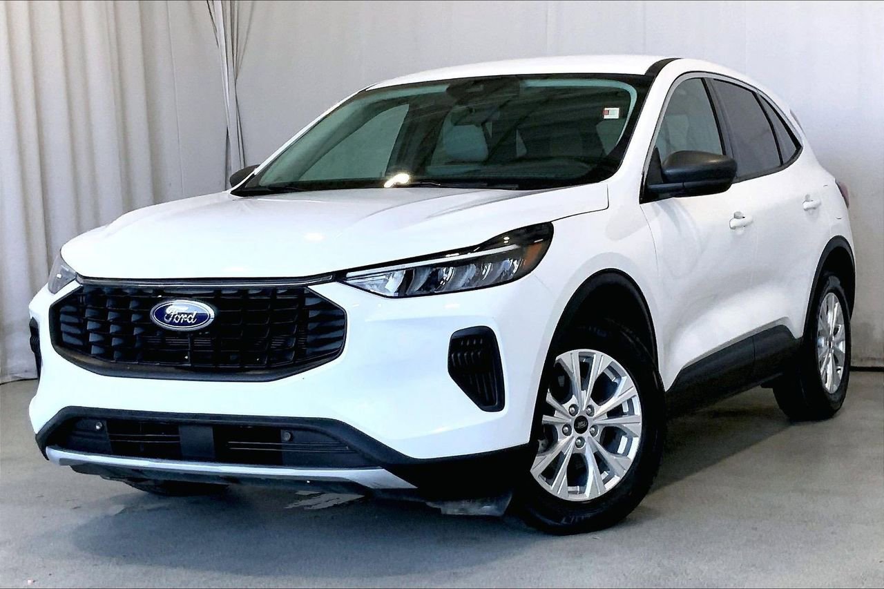 Certified 2023 Ford Escape Active w/ Tech Pack #1 FWD image 12