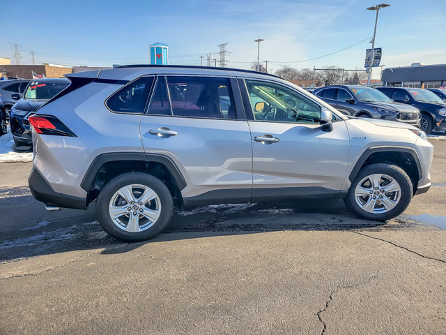 Used 2019 Toyota RAV4 XLE image 7