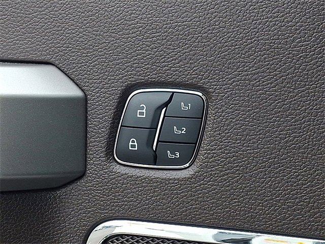 Certified 2022 Ford F450 King Ranch w/ Chrome Package image 27