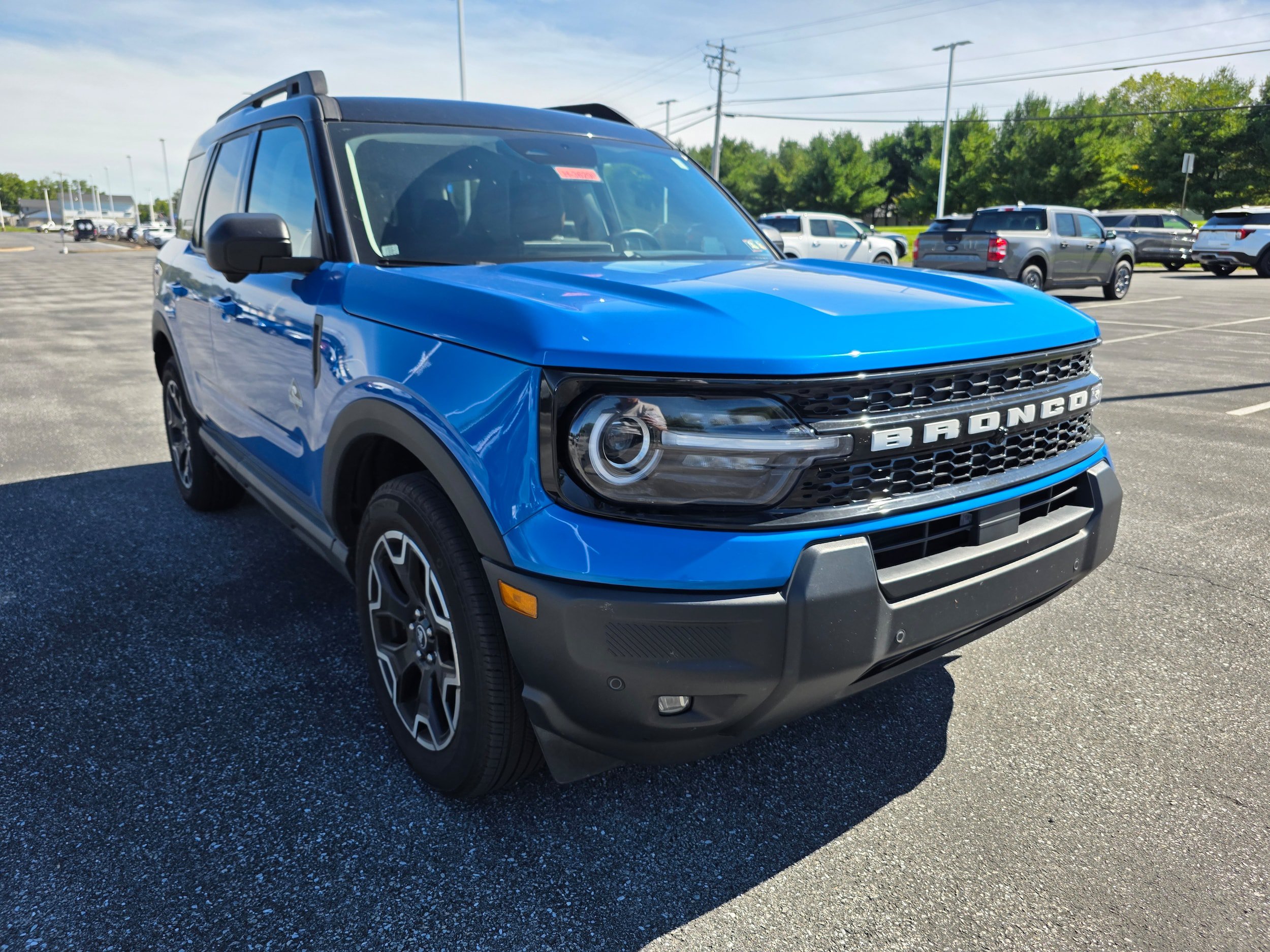 Certified 2025 Ford Bronco Sport Outer Banks w/ Outer Banks Tech Package+ AWD/4WD image 6