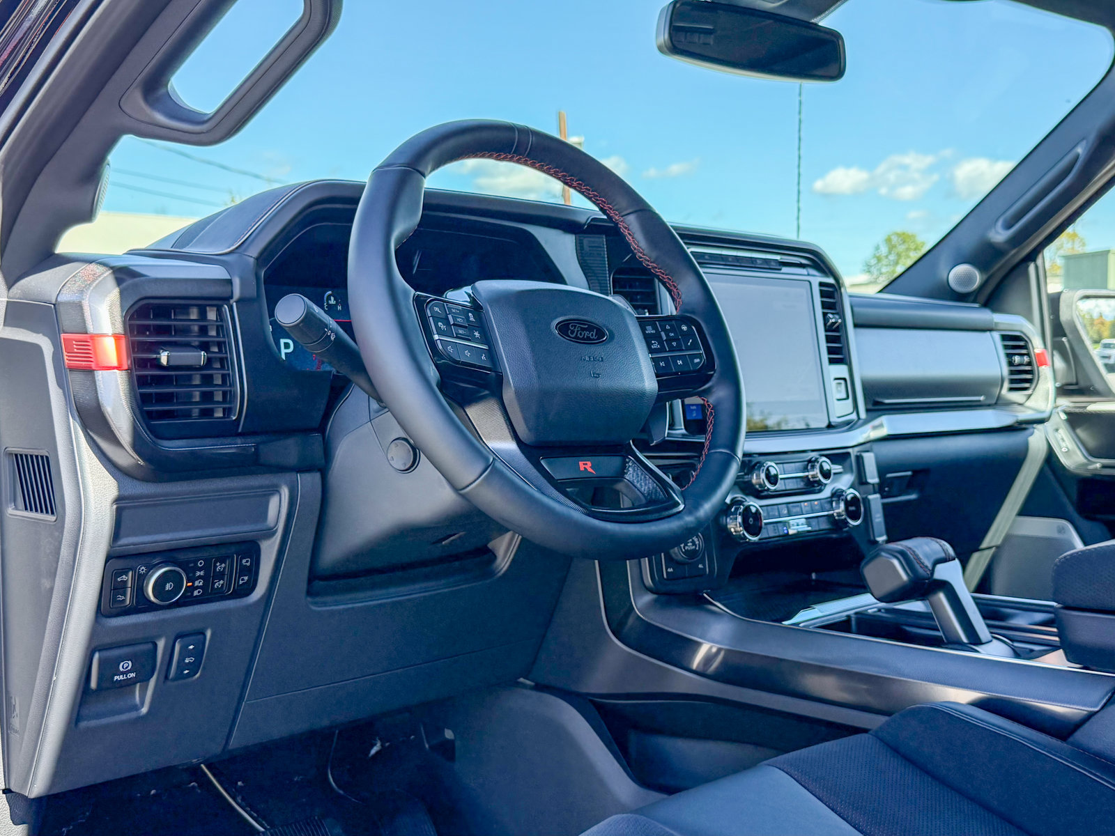 Certified 2026 Ford F150 Raptor w/ Equipment Group 803A Raptor R AWD/4WD image 13