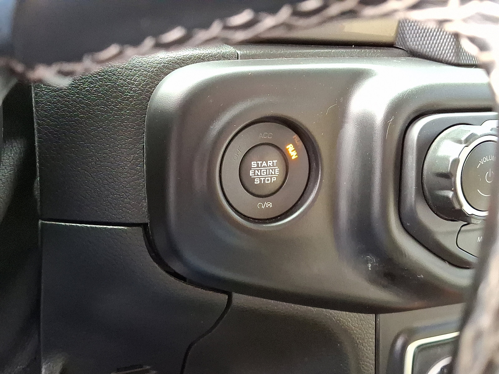 Used 2021 Jeep Wrangler Unlimited Sahara image 34