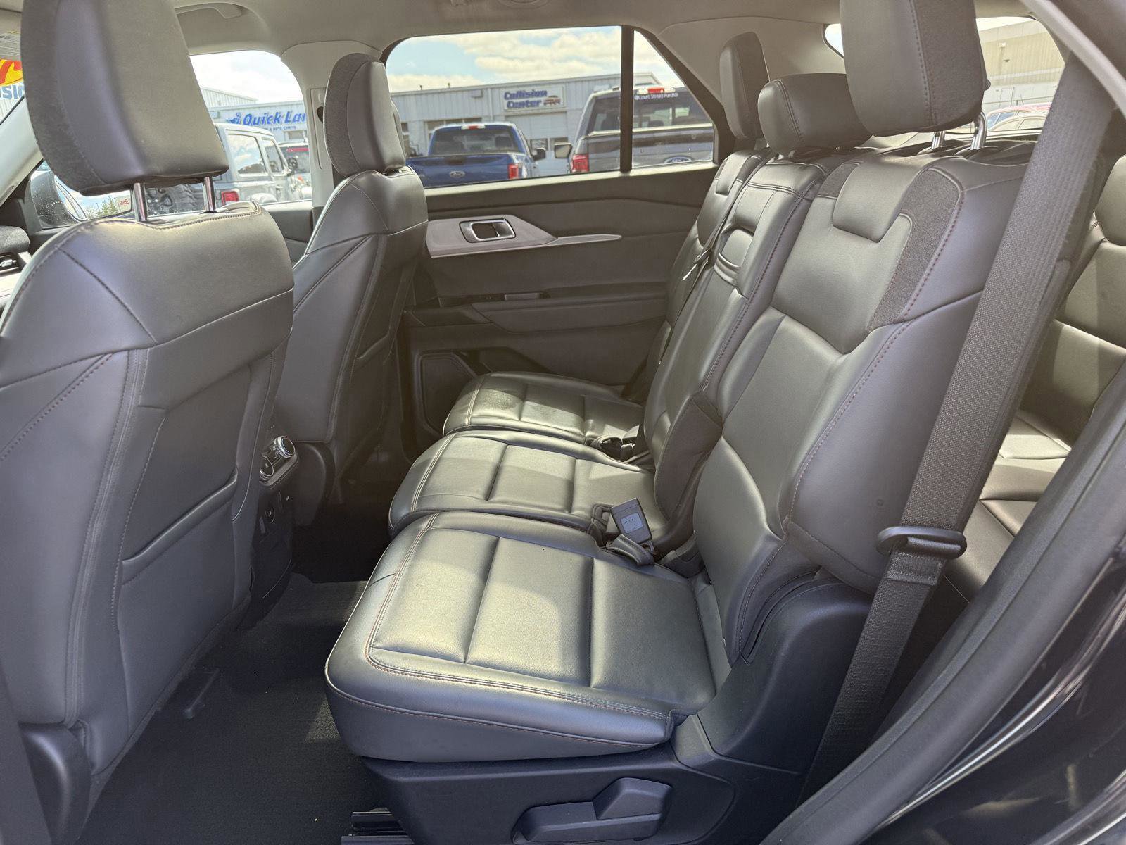 Certified 2025 Ford Explorer Active w/ Active Comfort Package image 14