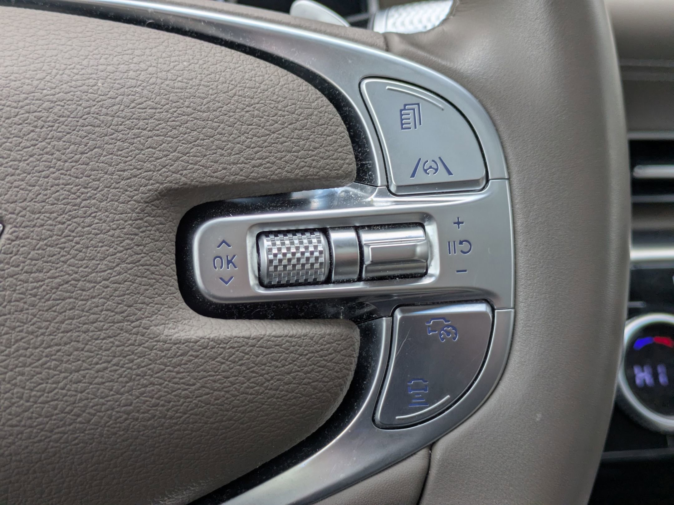 Used 2024 Genesis GV80 3.5T image 17