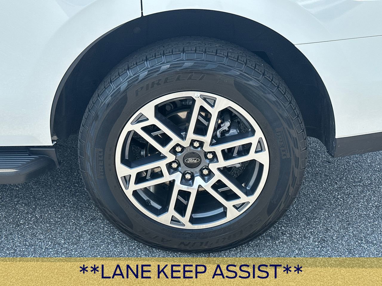 Certified 2025 Ford Expedition Active AWD/4WD image 22