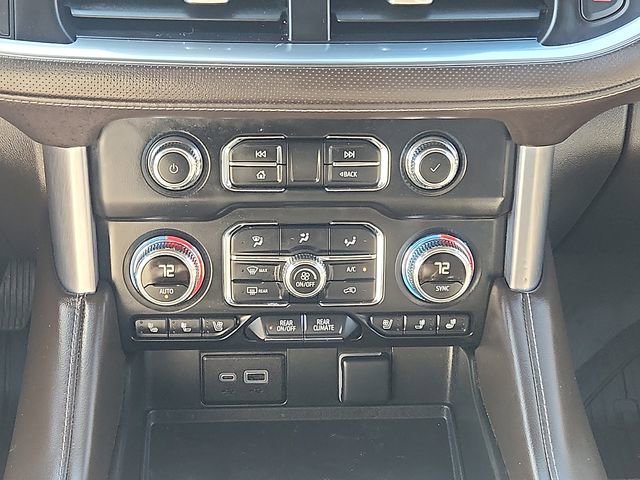 Used 2024 GMC Yukon XL SLT w/ SLT Luxury Package image 17