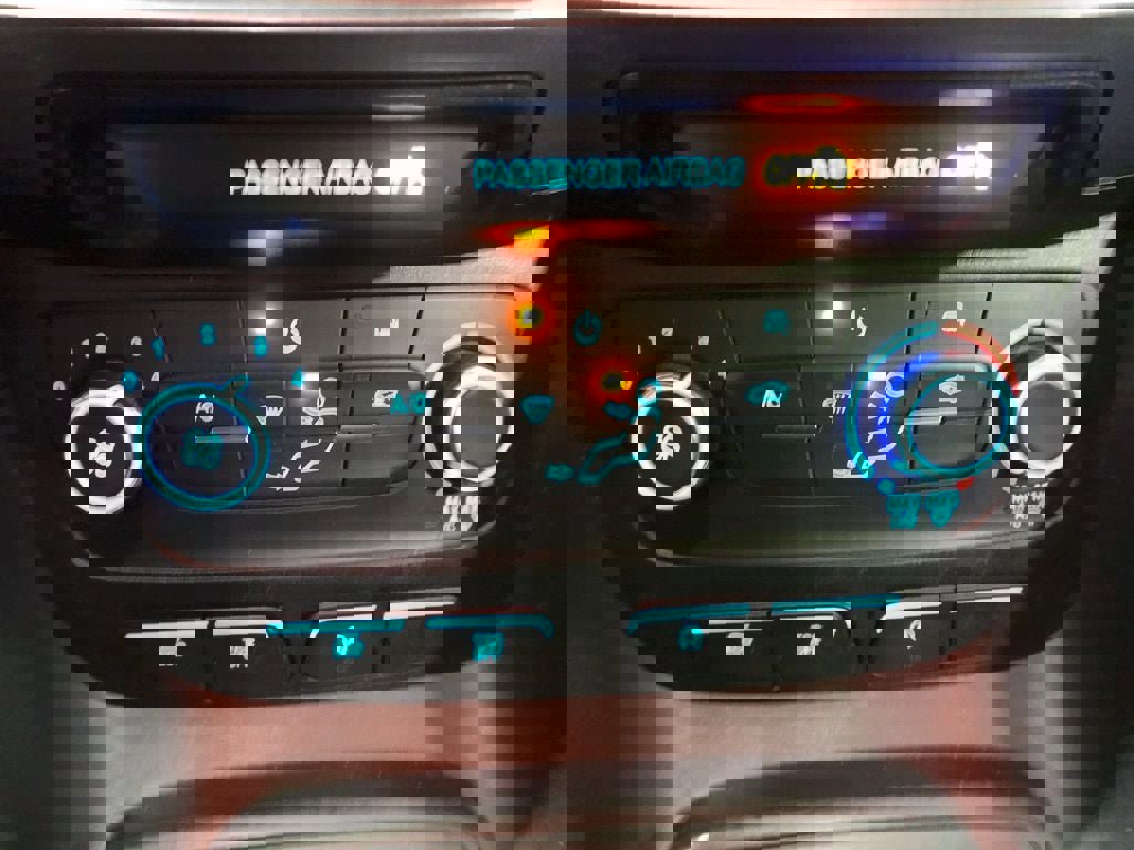 Certified 2022 Ford Transit Connect XL FWD image 11