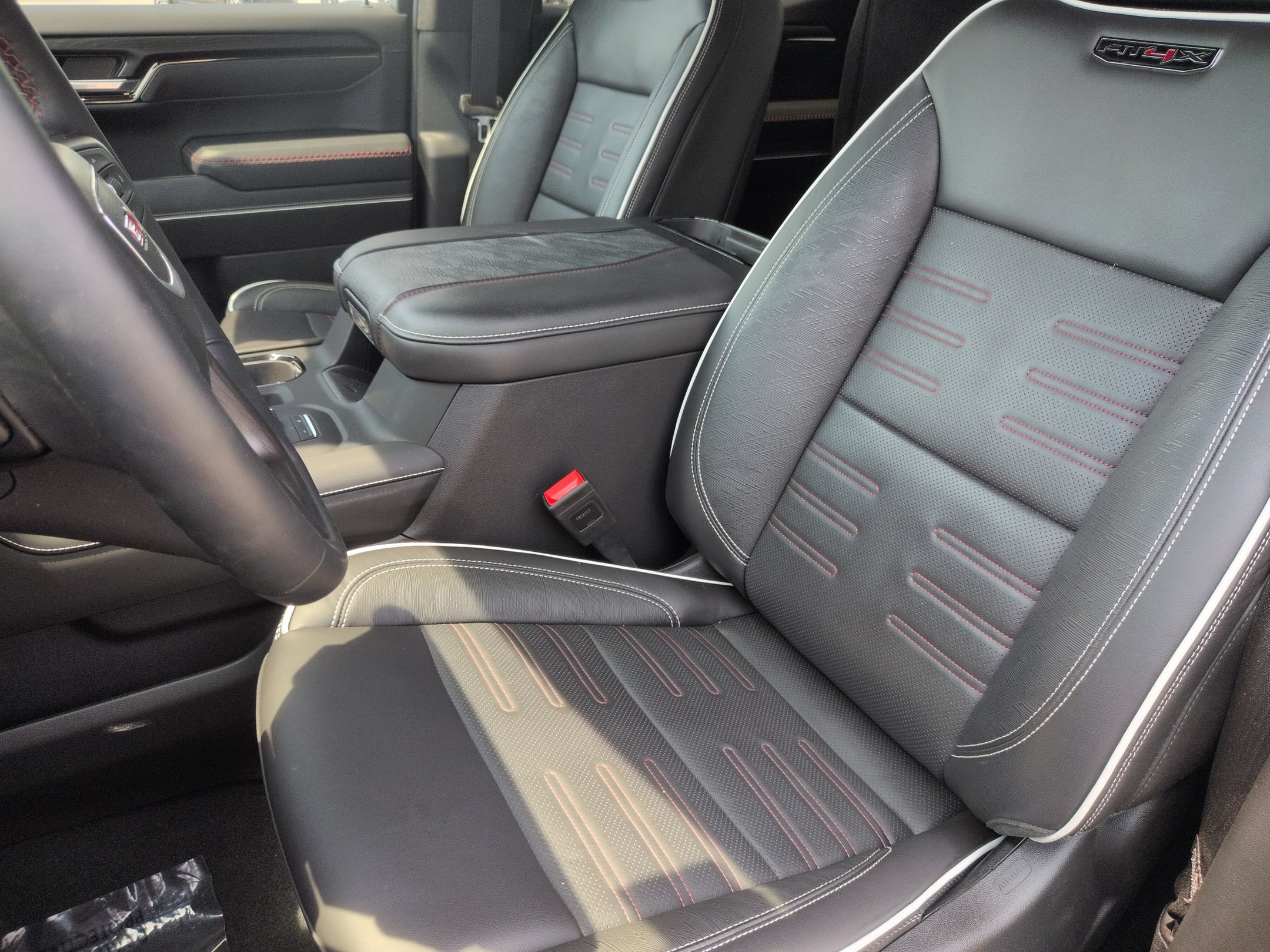 Used 2025 GMC Sierra 1500 AT4X AWD/4WD image 16