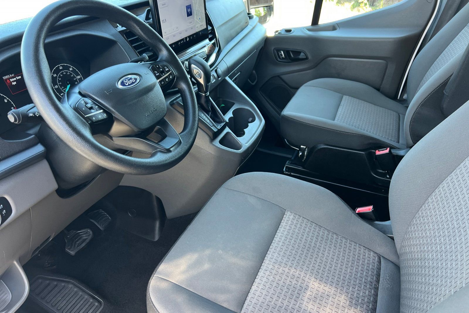 Certified 2024 Ford Transit 350 XLT RWD image 11