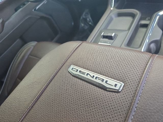 Used 2024 GMC Sierra 2500 Denali w/ Denali Reserve Package AWD/4WD image 15